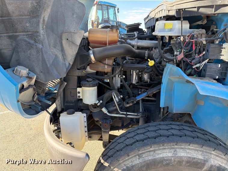 image for item FI2050 2013 International DuraStar 4300 dump truck