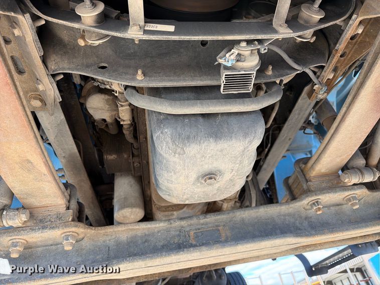 image for item FI2050 2013 International DuraStar 4300 dump truck