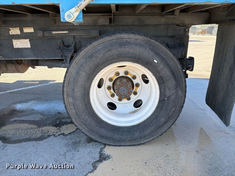 image for item FI2050 2013 International DuraStar 4300 dump truck
