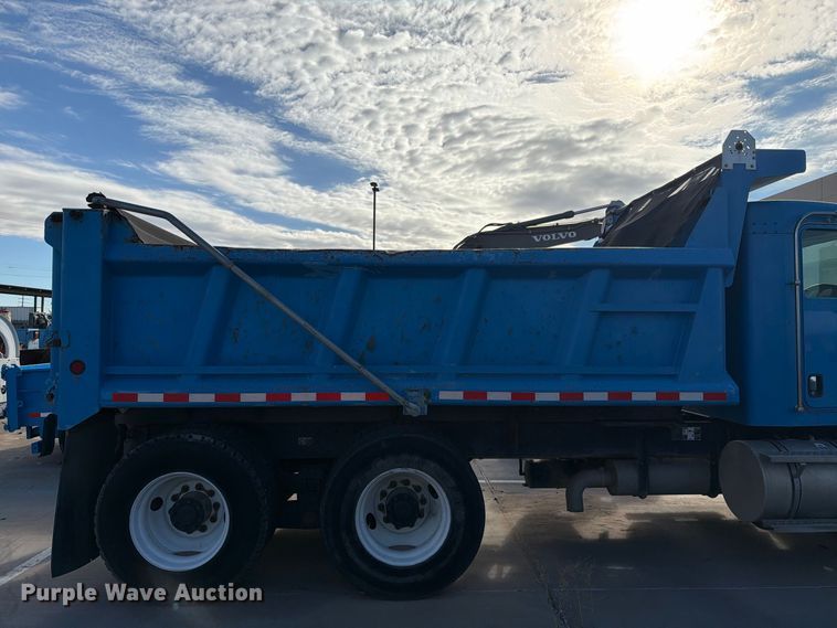 image for item FI2051 2007 Kenworth T300 dump truck