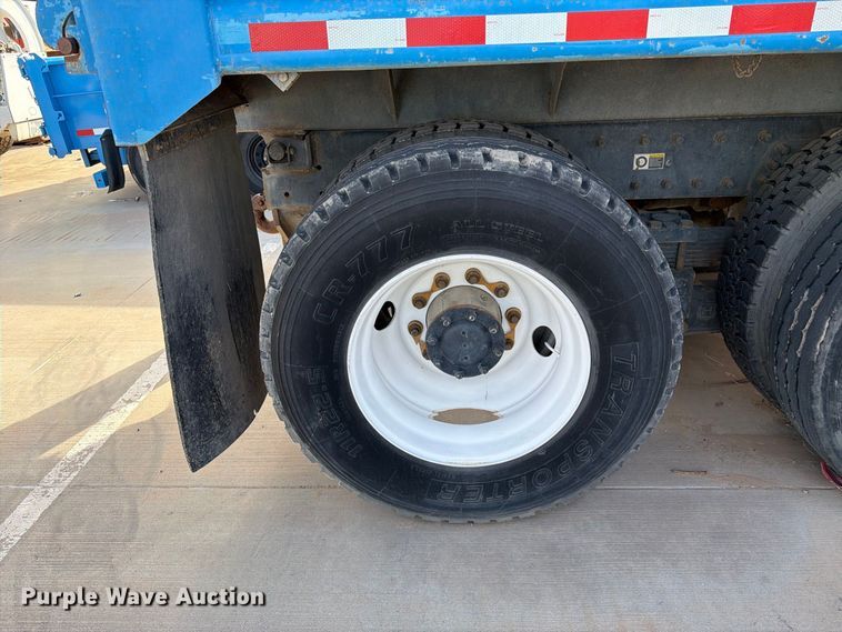 image for item FI2051 2007 Kenworth T300 dump truck