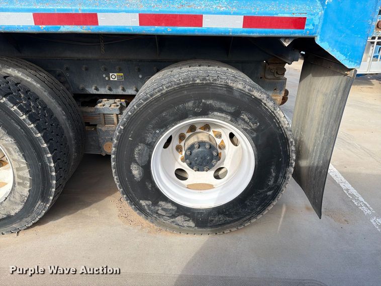 image for item FI2051 2007 Kenworth T300 dump truck