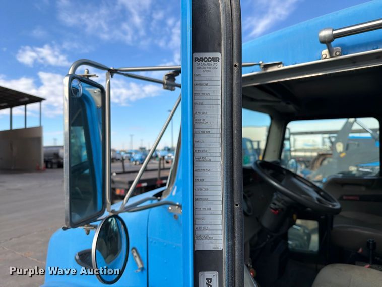 image for item FI2051 2007 Kenworth T300 dump truck