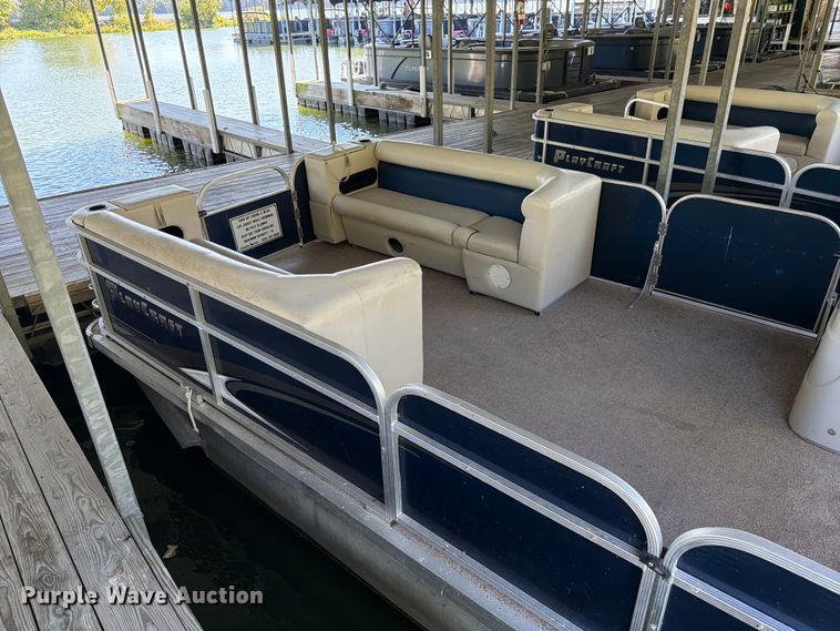 image for item FK3670 2020 PlayCraft  P-2400 pontoon boat