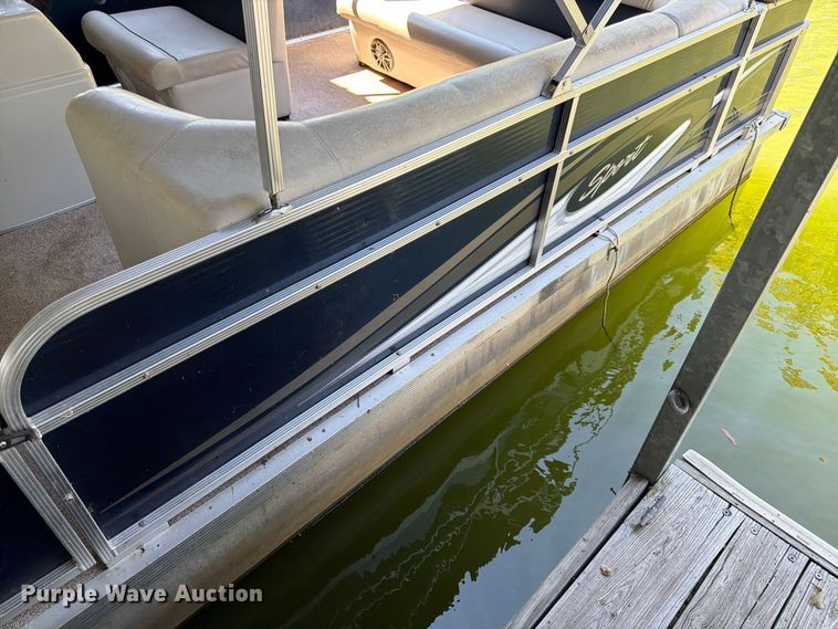 image for item FK3670 2020 PlayCraft  P-2400 pontoon boat