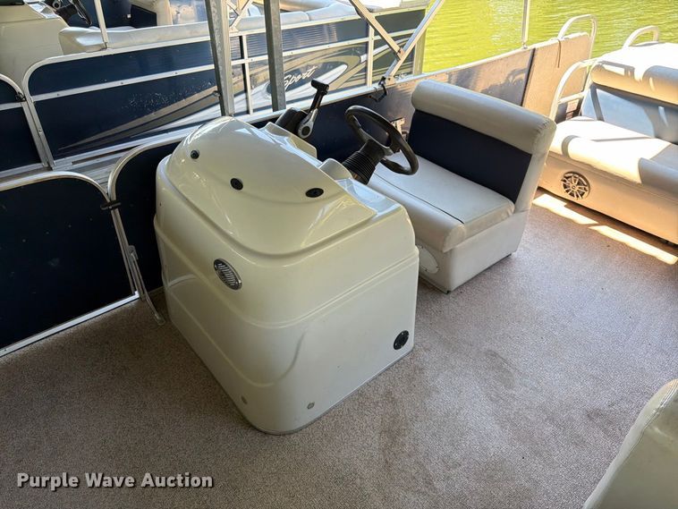 image for item FK3670 2020 PlayCraft  P-2400 pontoon boat