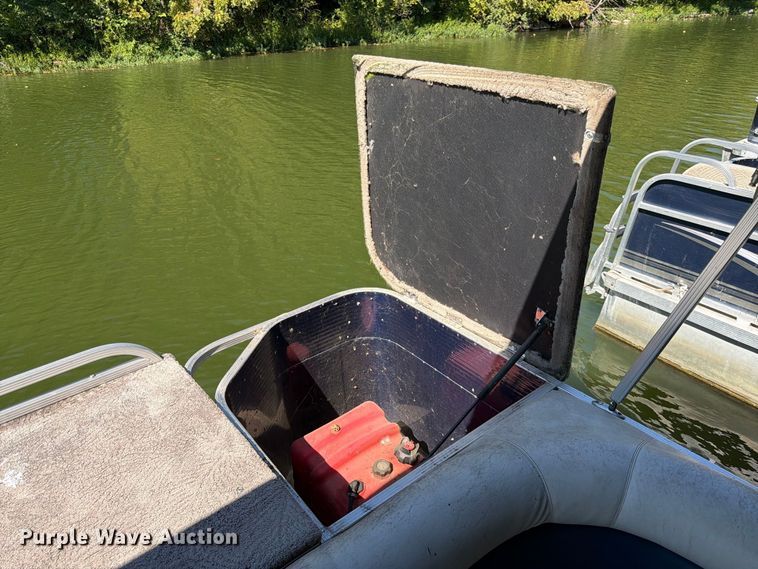 image for item FK3670 2020 PlayCraft  P-2400 pontoon boat