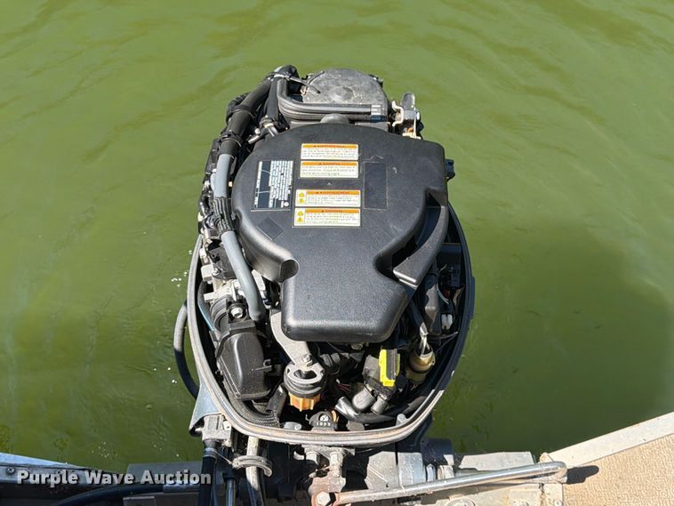 image for item FK3670 2020 PlayCraft  P-2400 pontoon boat