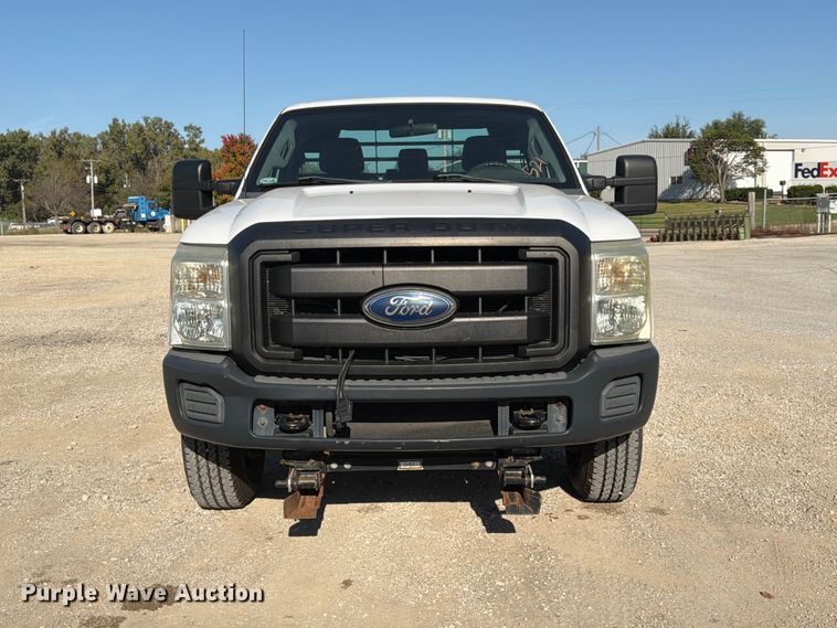 image for item FK3841 2011 Ford F350 Super Duty flatbed pickup truck