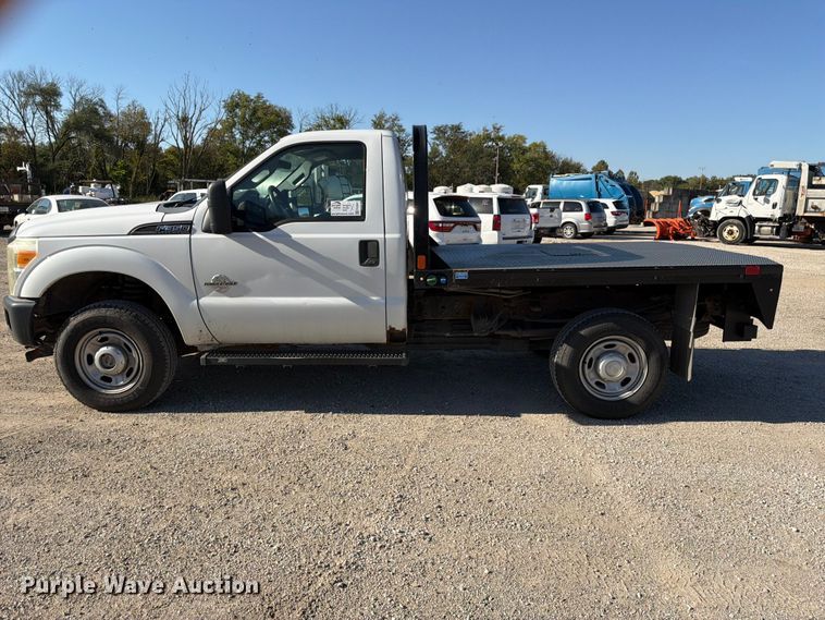 image for item FK3841 2011 Ford F350 Super Duty flatbed pickup truck