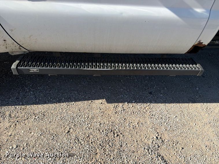image for item FK3841 2011 Ford F350 Super Duty flatbed pickup truck