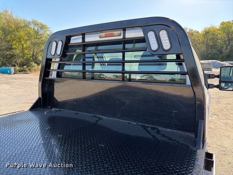 image for item FK3841 2011 Ford F350 Super Duty flatbed pickup truck