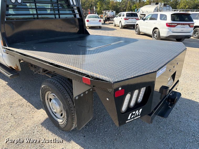 image for item FK3841 2011 Ford F350 Super Duty flatbed pickup truck