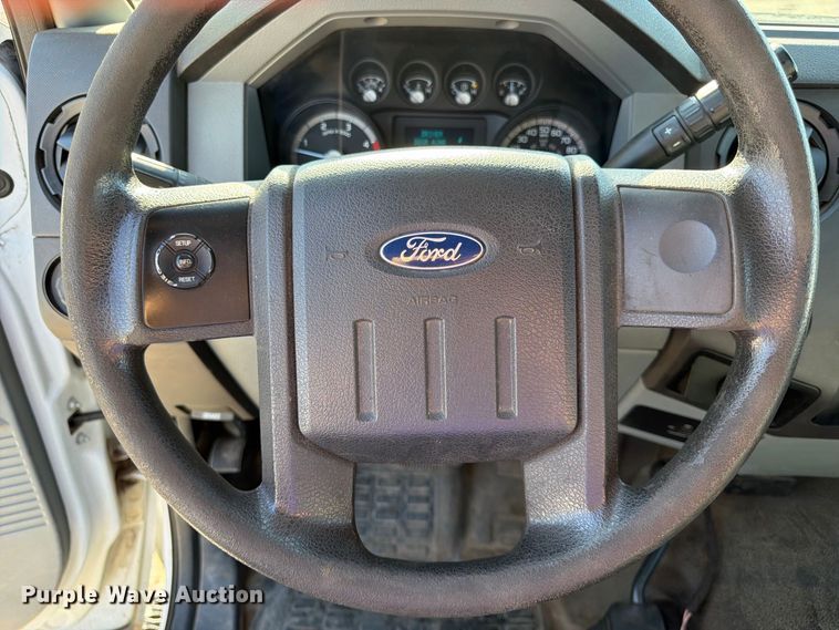 image for item FK3841 2011 Ford F350 Super Duty flatbed pickup truck