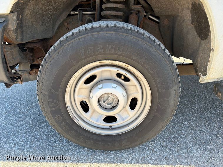 image for item FK3841 2011 Ford F350 Super Duty flatbed pickup truck