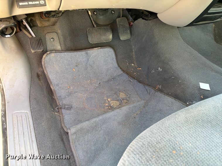 image for item FK3842 2000 Ford Taurus 