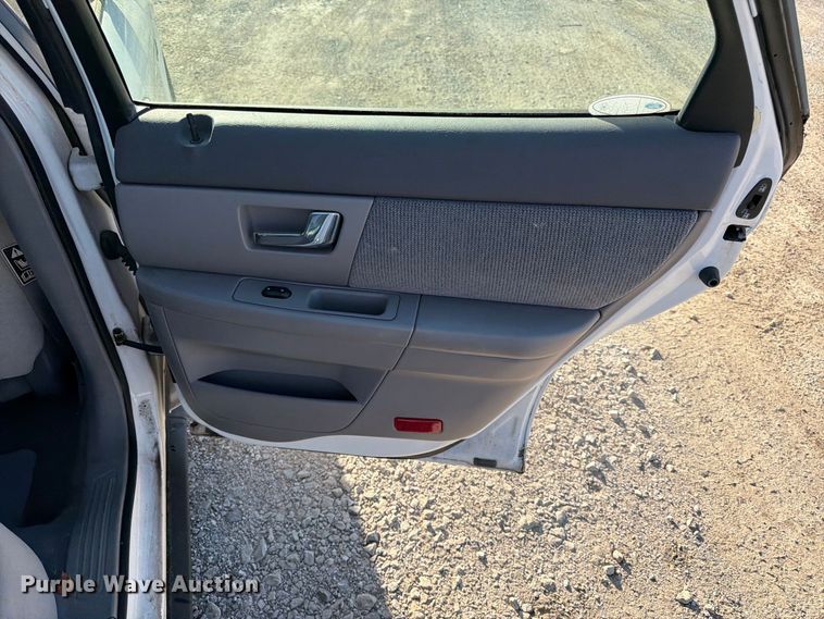image for item FK3842 2000 Ford Taurus 