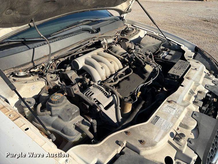 image for item FK3842 2000 Ford Taurus 