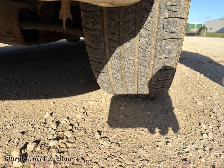 image for item FK3842 2000 Ford Taurus 