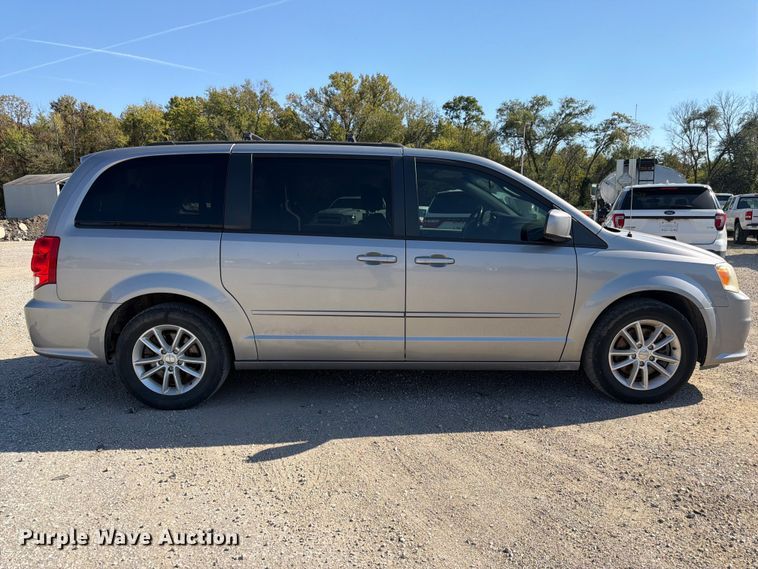 image for item FK3846 2016 Dodge Grand Caravan van
