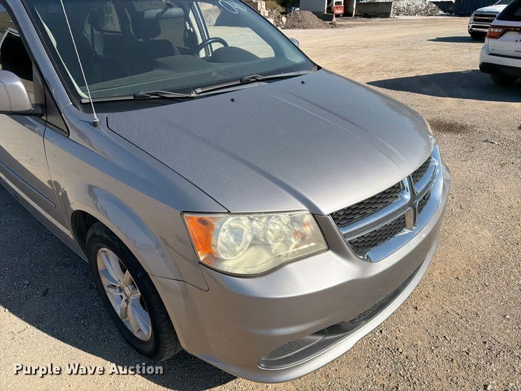 image for item FK3846 2016 Dodge Grand Caravan van