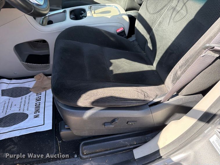 image for item FK3846 2016 Dodge Grand Caravan van