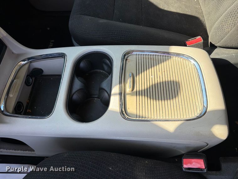 image for item FK3846 2016 Dodge Grand Caravan van