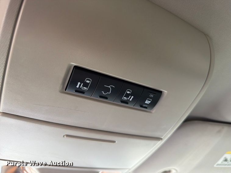 image for item FK3846 2016 Dodge Grand Caravan van