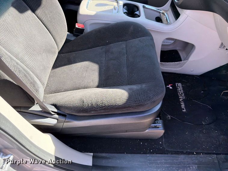 image for item FK3846 2016 Dodge Grand Caravan van