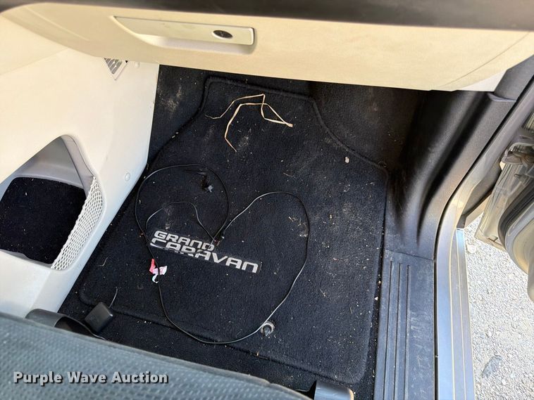 image for item FK3846 2016 Dodge Grand Caravan van