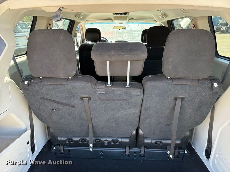 image for item FK3846 2016 Dodge Grand Caravan van