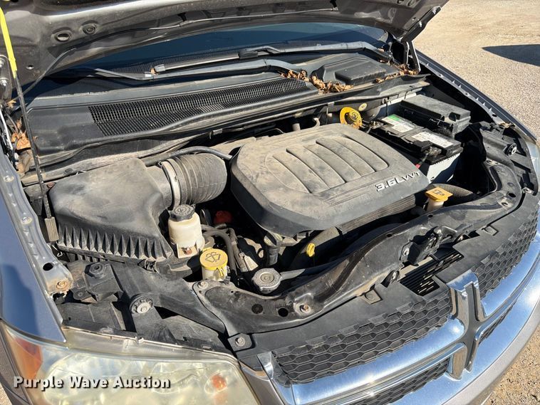 image for item FK3846 2016 Dodge Grand Caravan van
