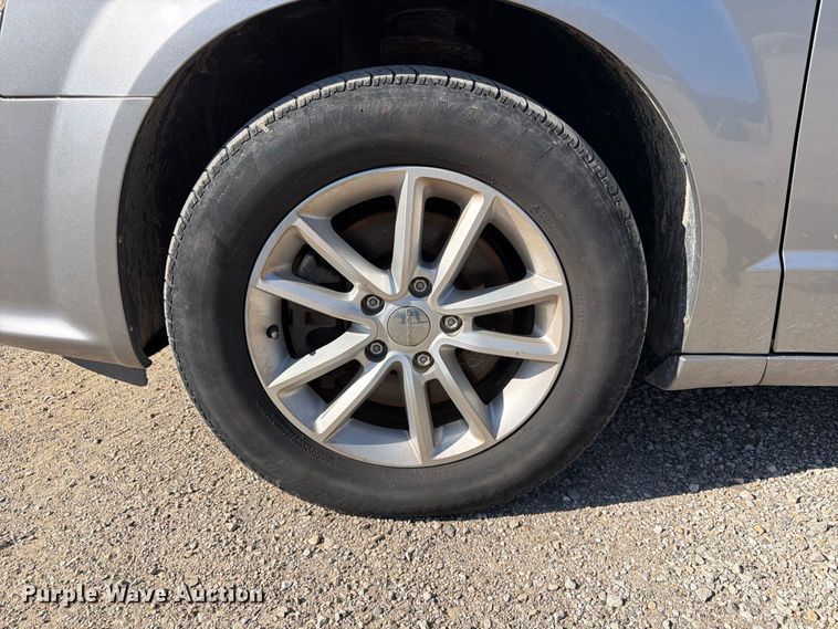 image for item FK3846 2016 Dodge Grand Caravan van