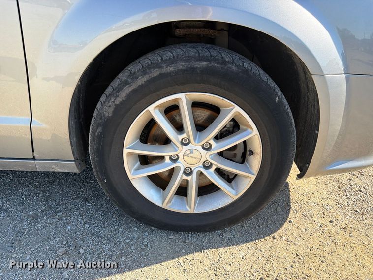 image for item FK3846 2016 Dodge Grand Caravan van