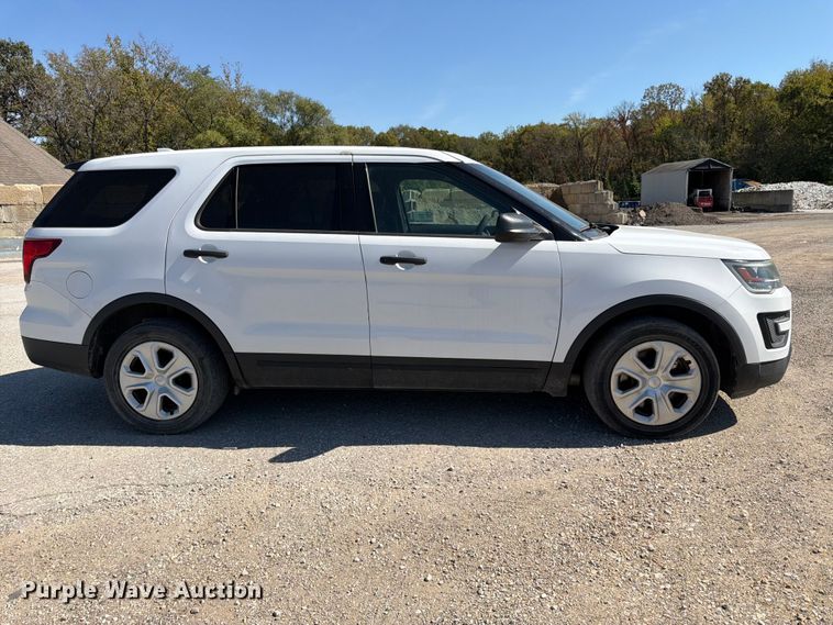 image for item FK3849 2016 Ford Explorer Police SUV