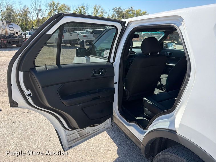 image for item FK3849 2016 Ford Explorer Police SUV