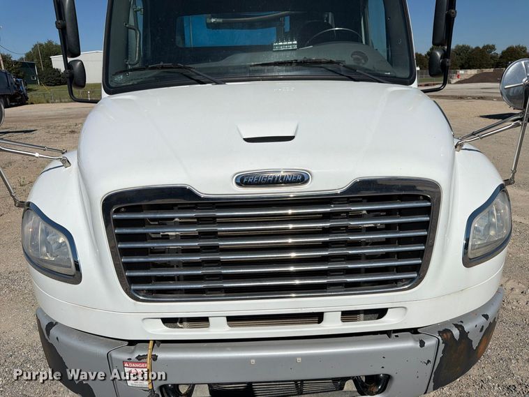 image for item FK3851 2020 Freightliner Business Class M2 refuse truck