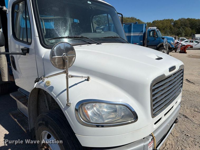 image for item FK3851 2020 Freightliner Business Class M2 refuse truck