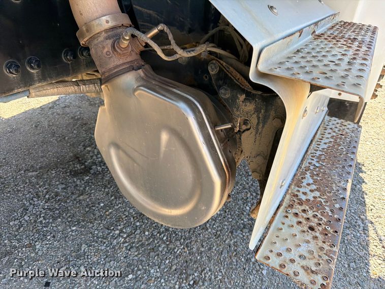 image for item FK3851 2020 Freightliner Business Class M2 refuse truck