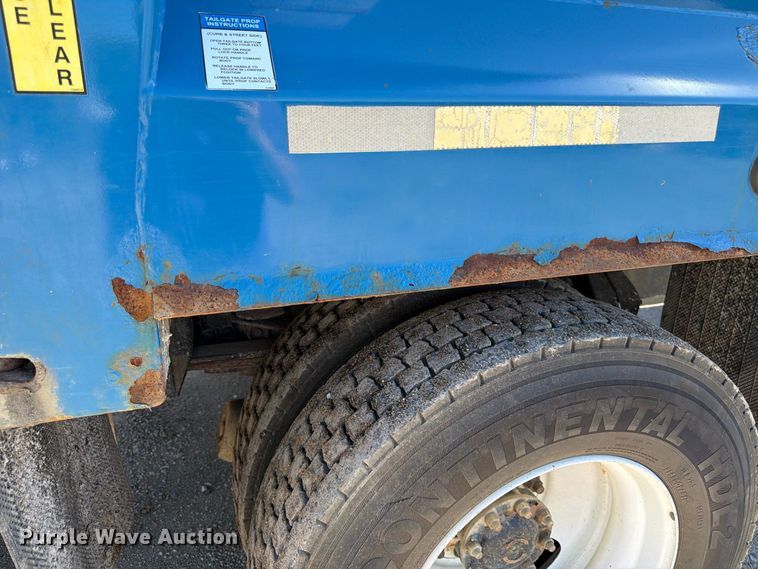 image for item FK3851 2020 Freightliner Business Class M2 refuse truck