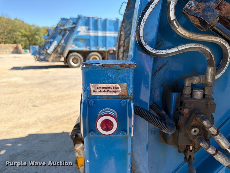 image for item FK3851 2020 Freightliner Business Class M2 refuse truck