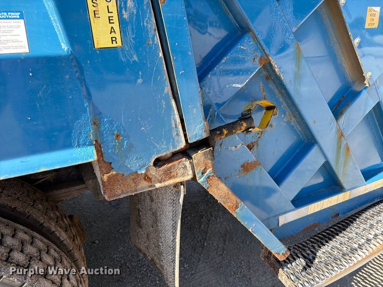 image for item FK3851 2020 Freightliner Business Class M2 refuse truck