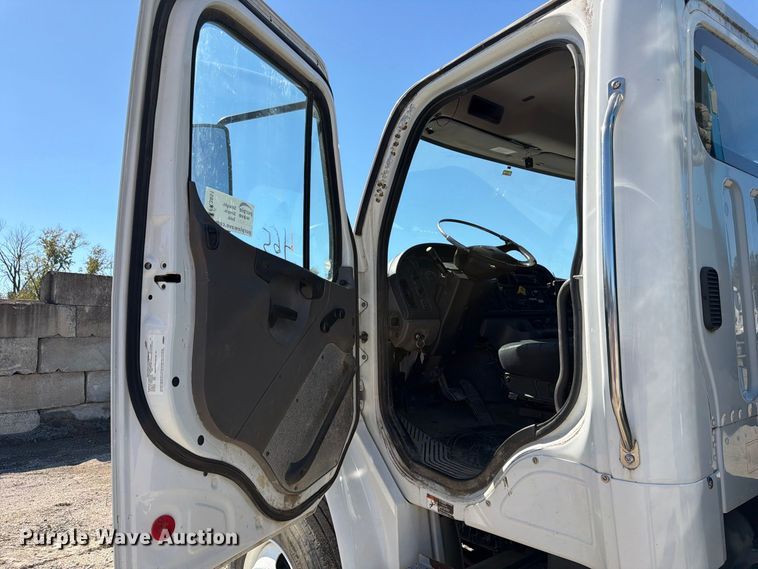 image for item FK3851 2020 Freightliner Business Class M2 refuse truck