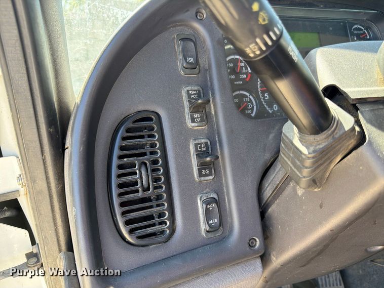 image for item FK3851 2020 Freightliner Business Class M2 refuse truck
