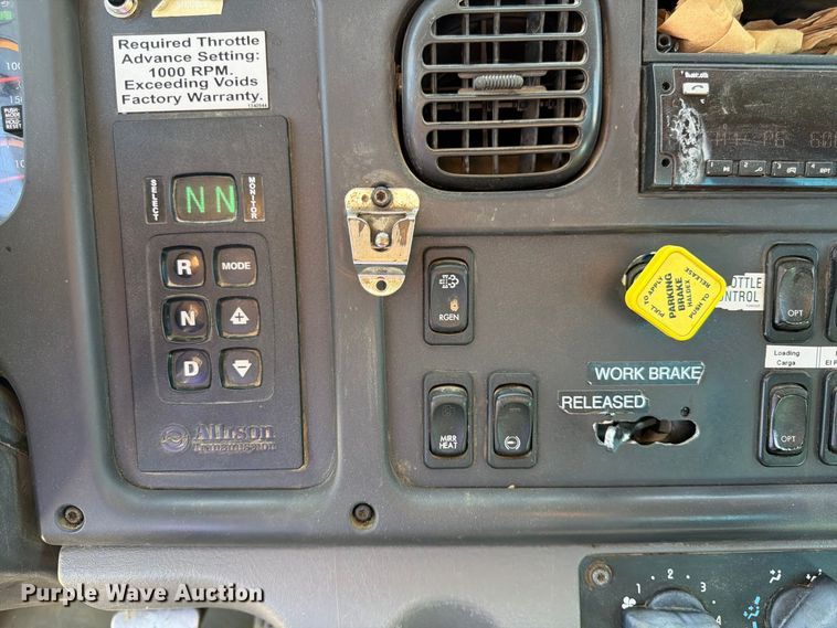 image for item FK3851 2020 Freightliner Business Class M2 refuse truck