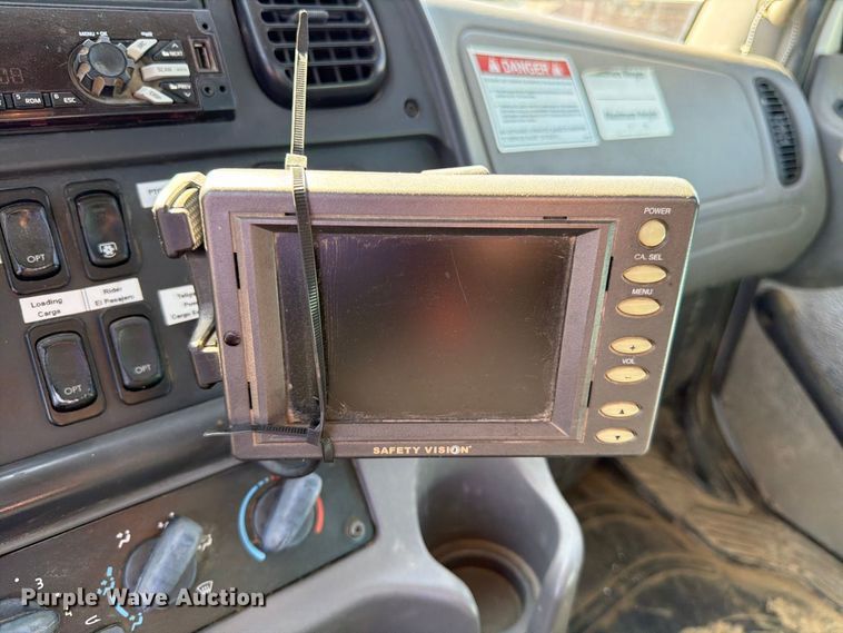 image for item FK3851 2020 Freightliner Business Class M2 refuse truck