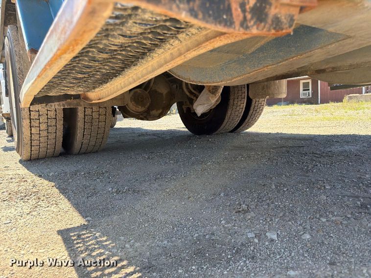 image for item FK3851 2020 Freightliner Business Class M2 refuse truck