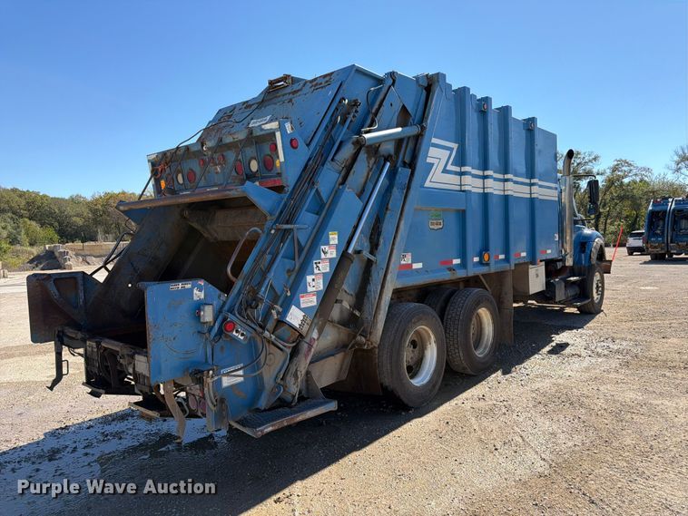 image for item FK3852 2010 International 7600 refuse truck