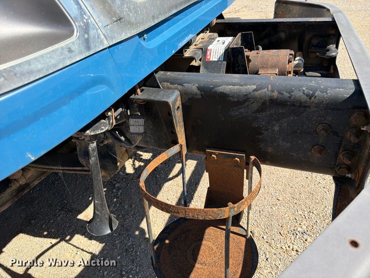 image for item FK3852 2010 International 7600 refuse truck