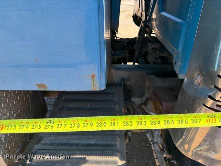 image for item FK3852 2010 International 7600 refuse truck